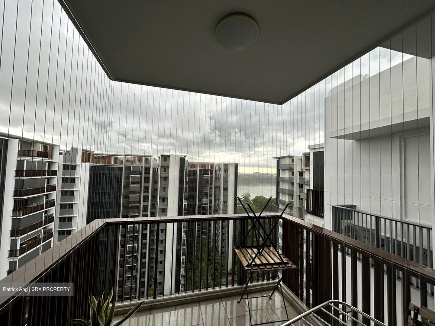Lakeville (D22), Condominium #562939111